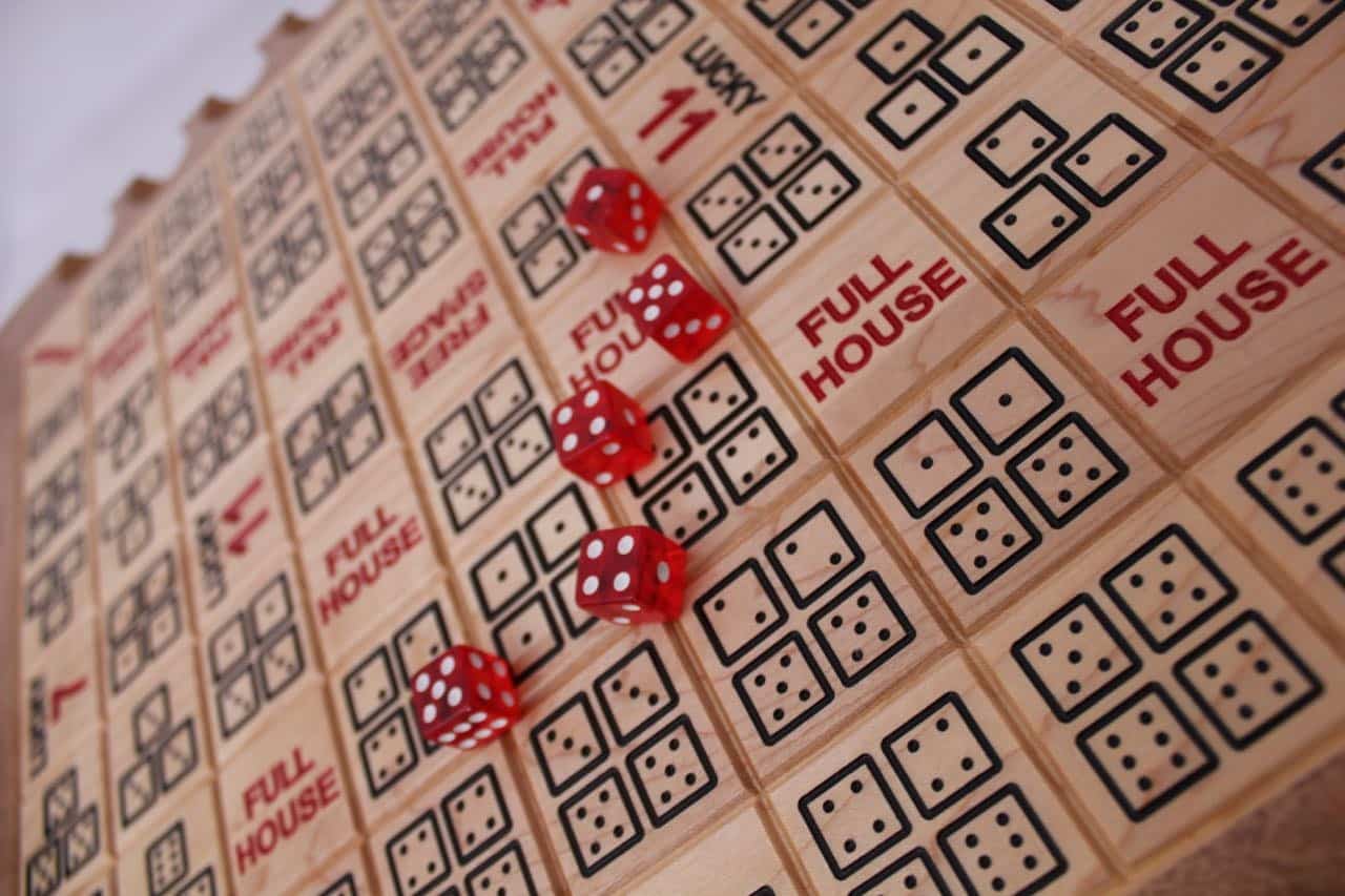 Dice Poker – Board Game Rules